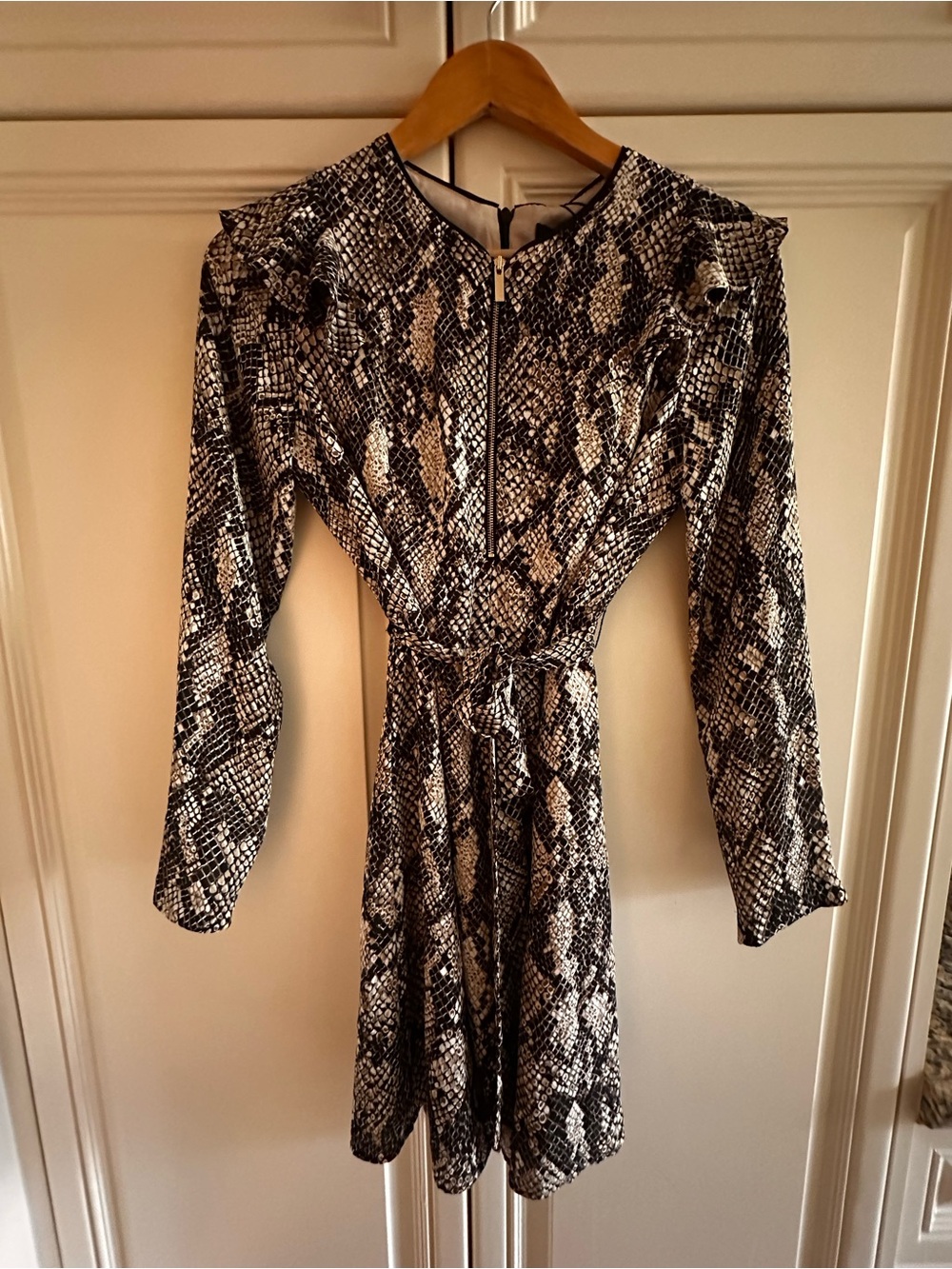 Karen Millen Snake-Print Long Sleeve Mini Dress - Black & Cream